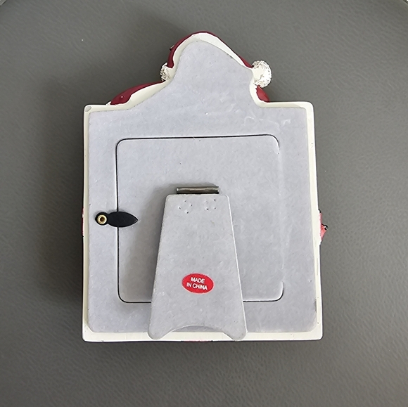 Festive Santa Picture Frame - Picture 5 of 7